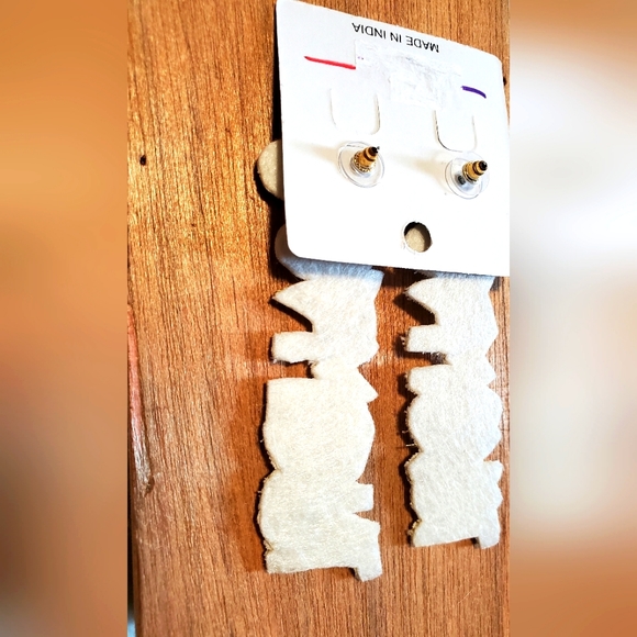 NEW Western Cream White Beaded Cowgirl Earrings Star and Hat detail - Picture 4 of 5